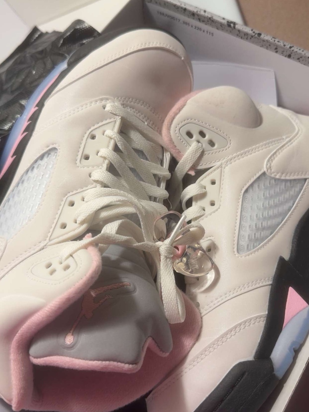 Jordan Kids Cream & Pink High-Top Sneakers